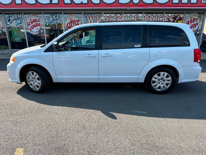 2019 Dodge Grand Caravan SE 4dr Mini Van - 22915522 - 1