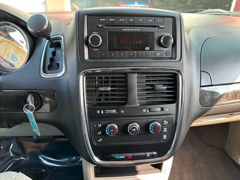 2019 Dodge Grand Caravan SE 4dr Mini Van - 22915522 - 33