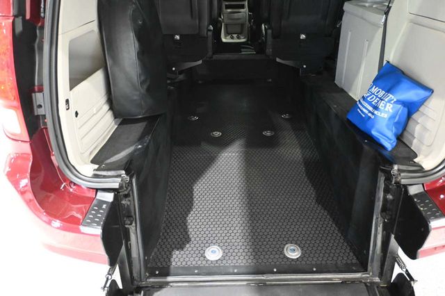 2019 Dodge Grand Caravan SE Handicap Mobility Van - 23033590 - 19