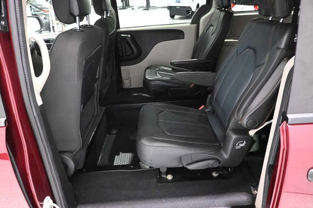 2019 Dodge Grand Caravan SE Handicap Mobility Van - 23033590 - 26