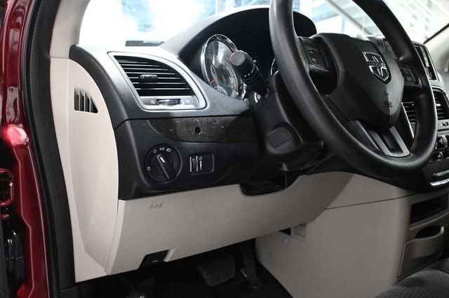 2019 Dodge Grand Caravan SE Handicap Mobility Van - 23033590 - 28