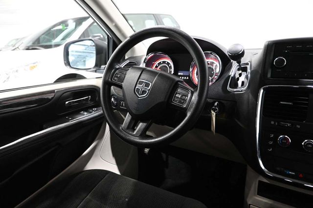 2019 Dodge Grand Caravan SE Mobility Handicap Van - 22987339 - 22