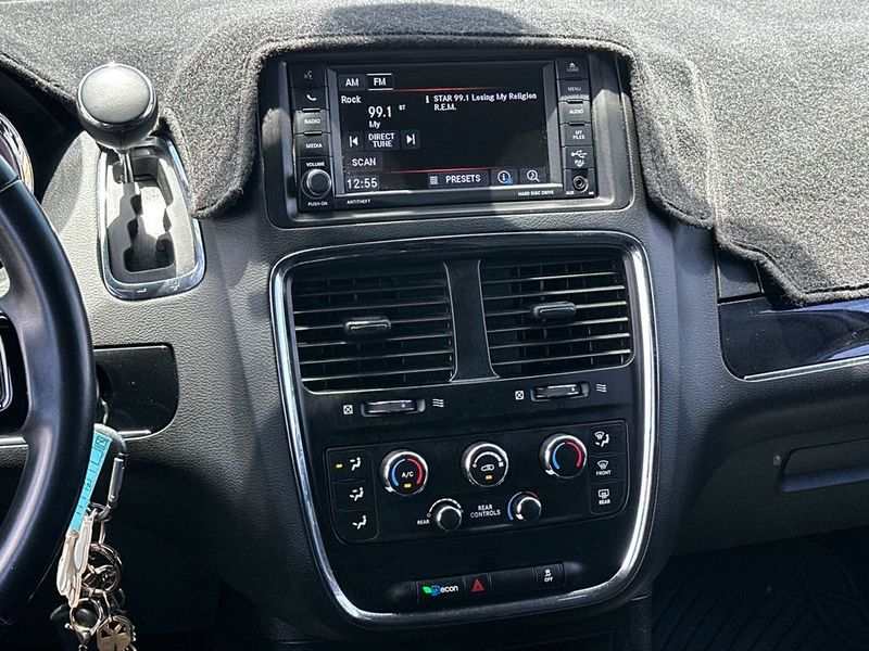 2019 Dodge Grand Caravan SE Plus Wagon - 23048369 - 15
