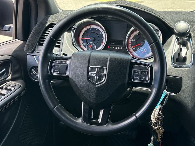 2019 Dodge Grand Caravan SE Plus Wagon - 23048369 - 17