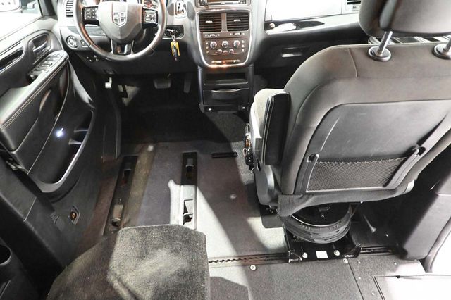 2019 Dodge Grand Caravan SE Plus Wagon - 23030870 - 23