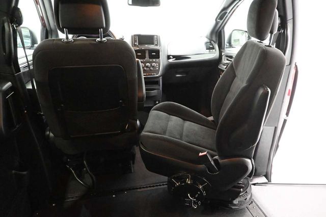 2019 Dodge Grand Caravan SE Plus Wagon - 23030870 - 24