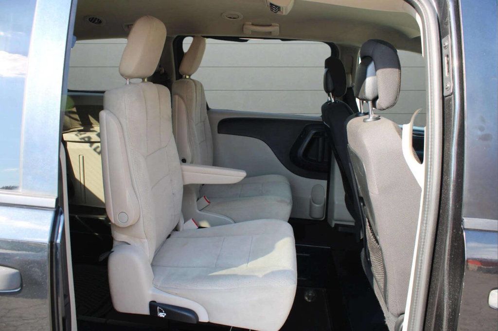 2019 Dodge Grand Caravan SE Plus Wagon - 22927042 - 14
