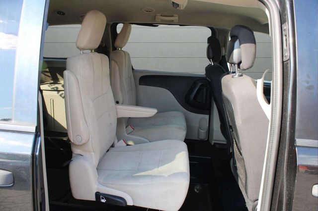2019 Dodge Grand Caravan SE Plus Wagon - 22927042 - 14