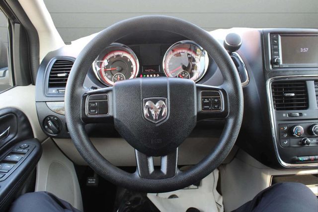 2019 Dodge Grand Caravan SE Plus Wagon - 22927042 - 19