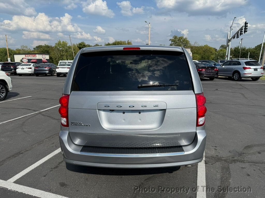 2019 Dodge Grand Caravan SE photo 9