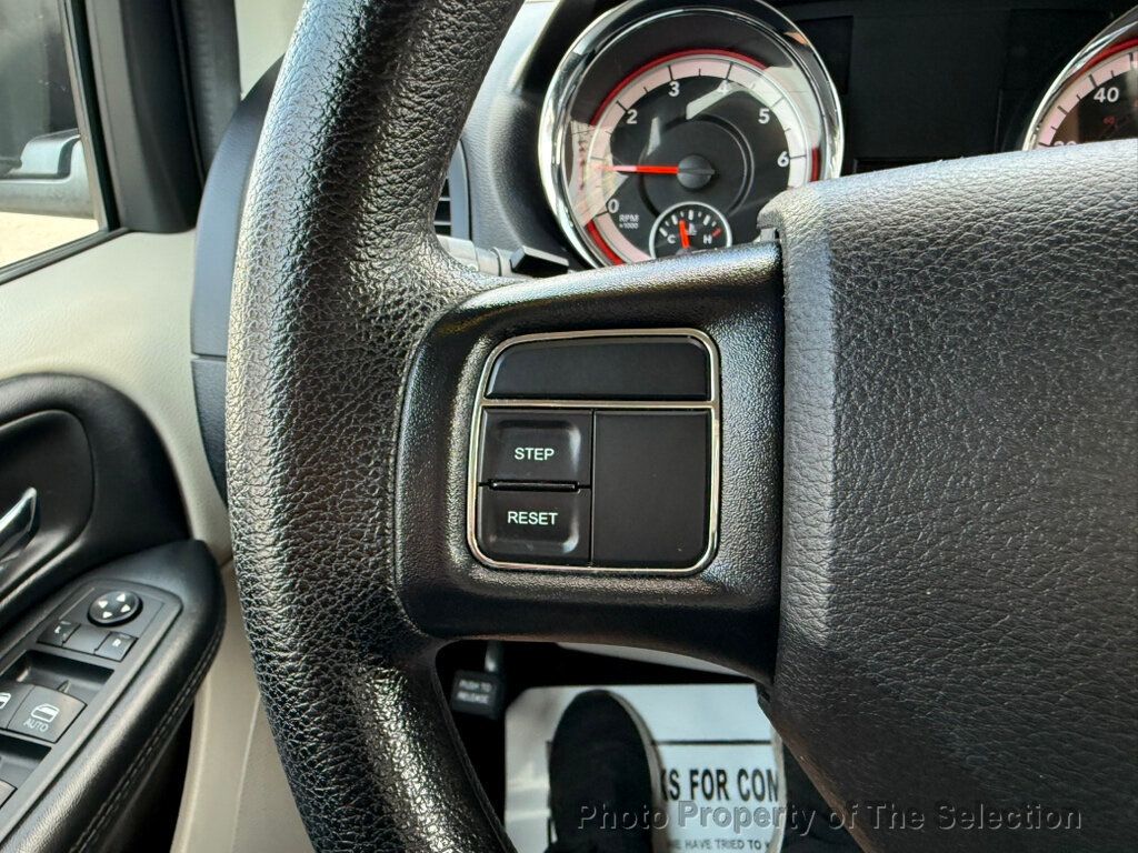 2019 Dodge Grand Caravan SE photo 17