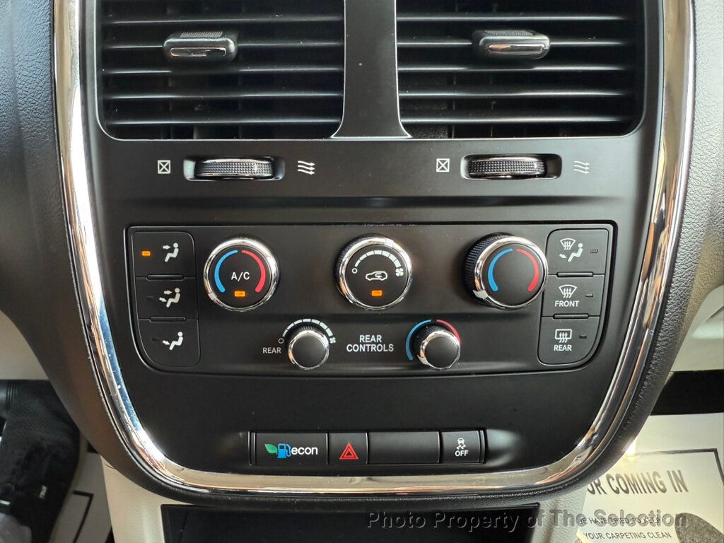 2019 Dodge Grand Caravan SE photo 25