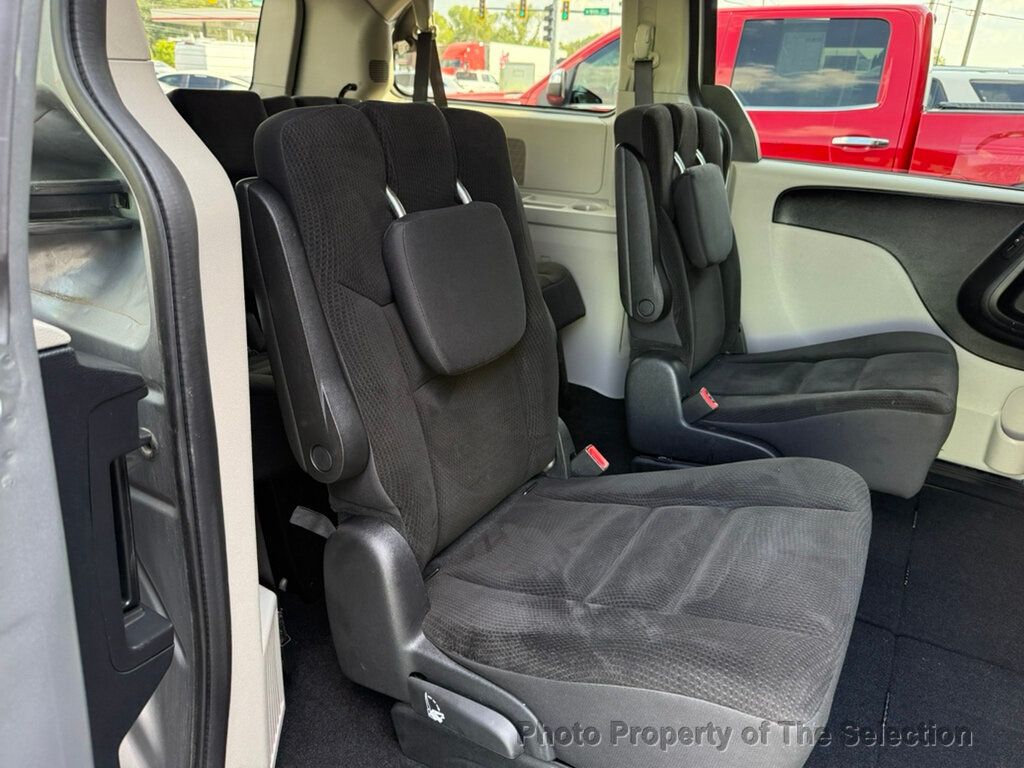 2019 Dodge Grand Caravan SE photo 33