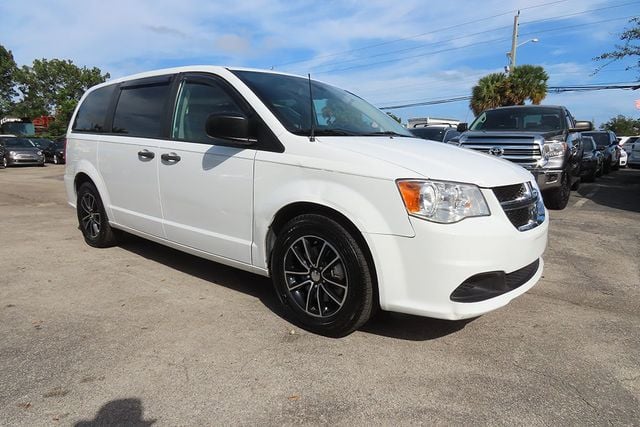 2019 DODGE GRAND CARAVAN SE Wagon - 22651257 - 4