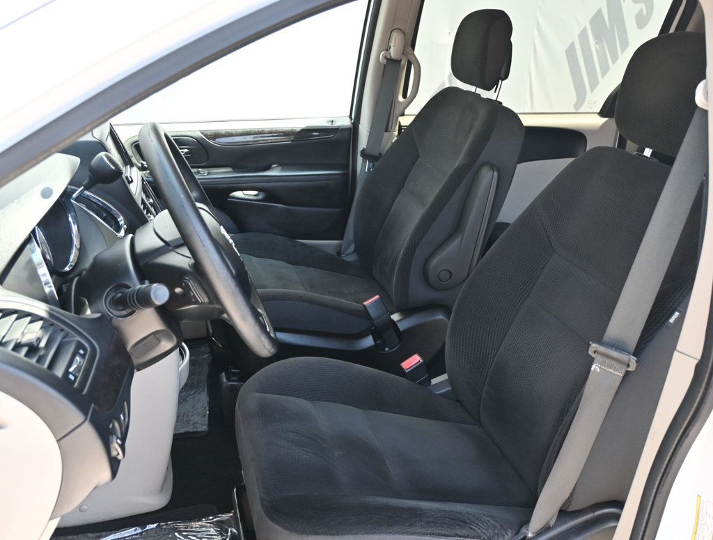 Dodge Grand Caravan photo 15
