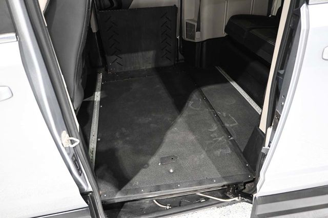 2019 Dodge Grand Caravan SXT - 22982251 - 26