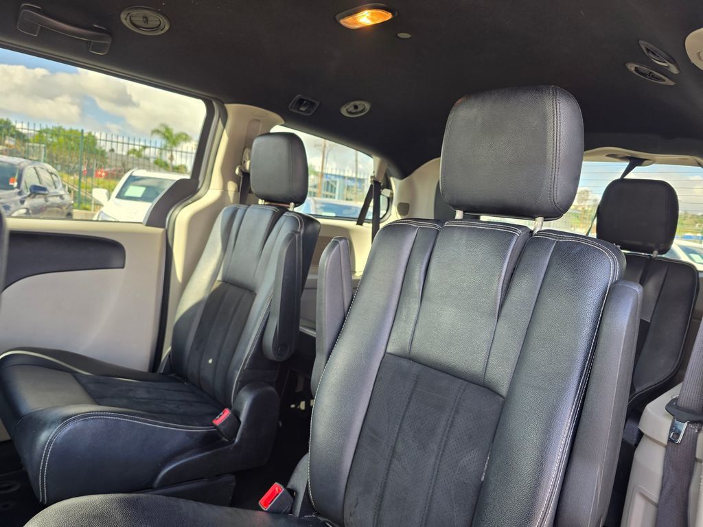 2019 Dodge Grand Caravan SXT - 22996546 - 19