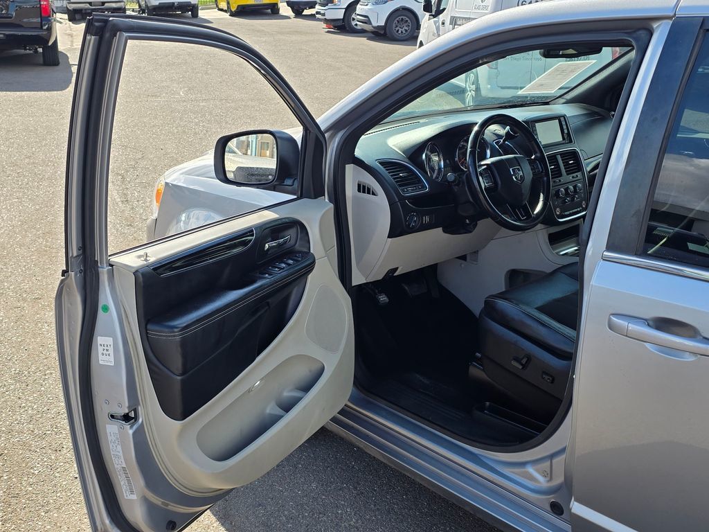 2019 Dodge Grand Caravan SXT - 22996546 - 37