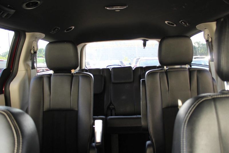 2019 Dodge Grand Caravan SXT 4dr Mini Van - 22889870 - 14