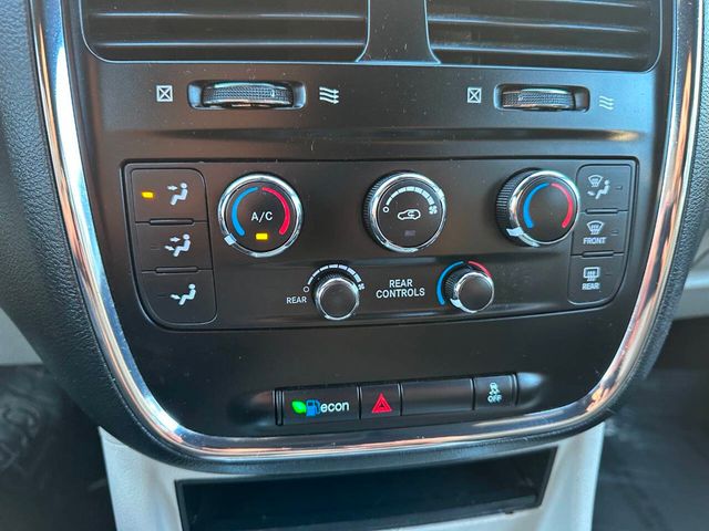 2019 Dodge Grand Caravan SXT 4dr Mini Van - 22937445 - 40