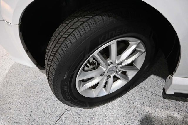 2019 Dodge Grand Caravan SXT Mobility Handicap Van - 22992712 - 10