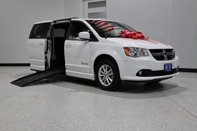 2019 Dodge Grand Caravan SXT Mobility Handicap Van - 22992712 - 1