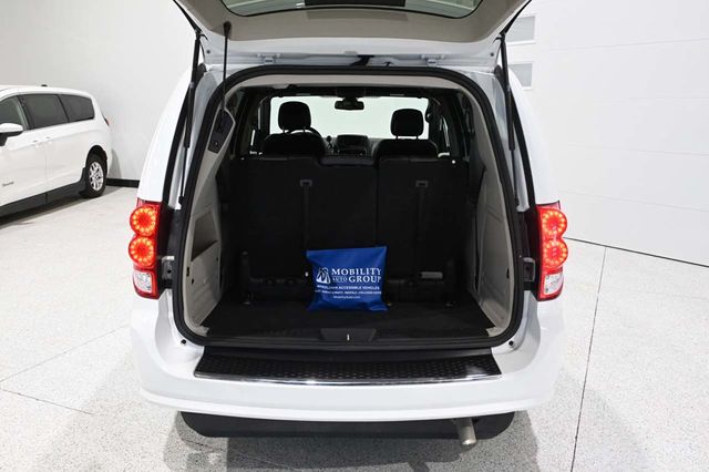 2019 Dodge Grand Caravan SXT Mobility Handicap Van - 22992712 - 22