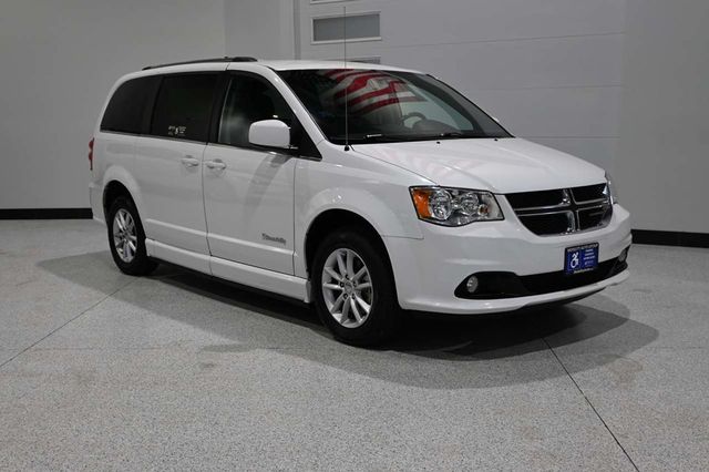 2019 Dodge Grand Caravan SXT Mobility Handicap Van - 22992712 - 2