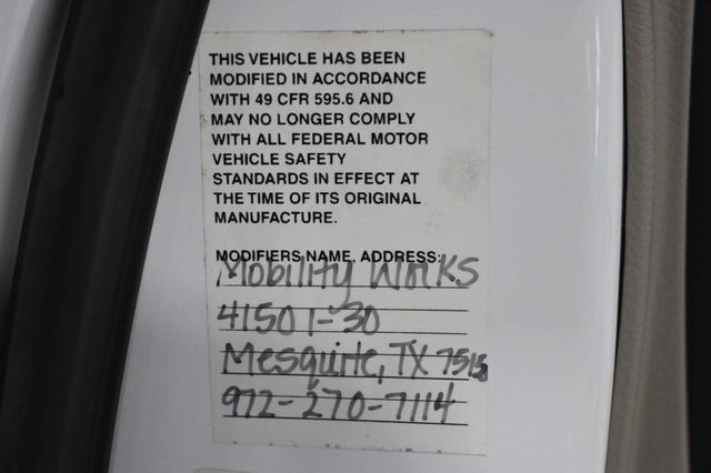 2019 Dodge Grand Caravan SXT Mobility Handicap Van - 22992712 - 31