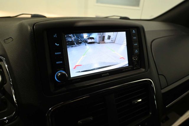 2019 Dodge Grand Caravan SXT Mobility Handicap Van - 22992712 - 34