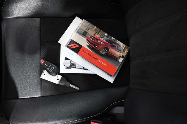 2019 Dodge Grand Caravan SXT Mobility Handicap Van - 22992712 - 35