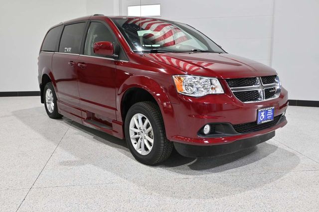2019 Dodge Grand Caravan SXT Mobility Handicap Van - 23085262 - 4