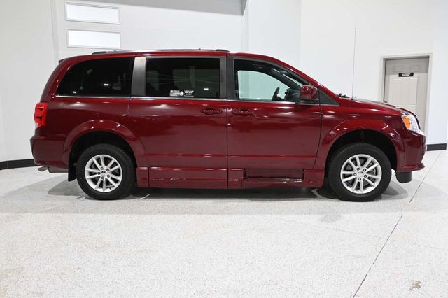 2019 Dodge Grand Caravan SXT Mobility Handicap Van - 23085262 - 5