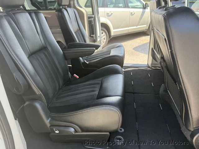 2019 Dodge Grand Caravan SXT Wagon - 23063488 - 4