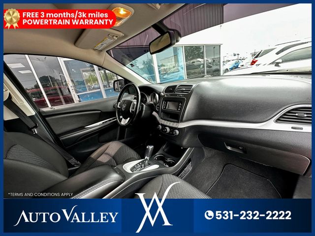 2019 Dodge Journey SE Sport Utility 4D - 22943572 - 16