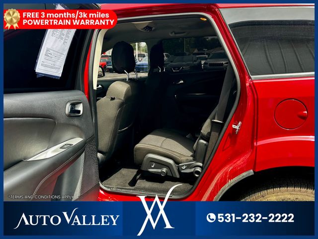 2019 Dodge Journey SE Sport Utility 4D - 22943572 - 18