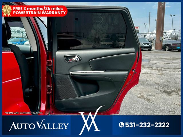 2019 Dodge Journey SE Sport Utility 4D - 22943572 - 21