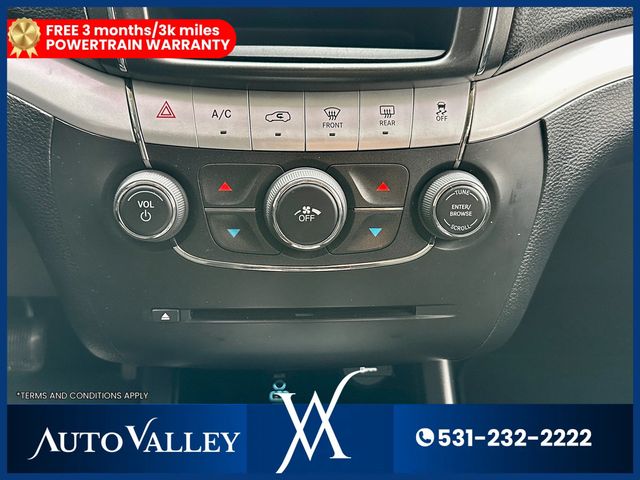 2019 Dodge Journey SE Sport Utility 4D - 22943572 - 29