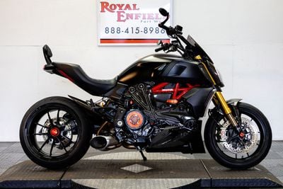 2019 DUCATI DIAVEL S - ZDMGAHRWXKB001279