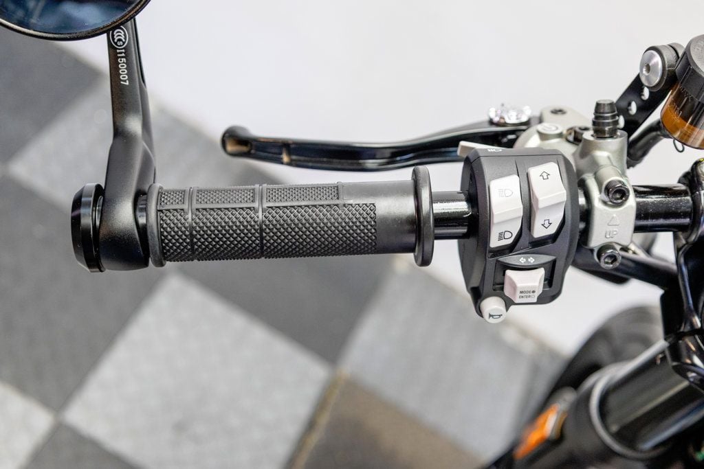 2019 DUCATI SCRAMBLER CAFE RACER RETRO FUN TO RIDE!!! - 22947069 - 10