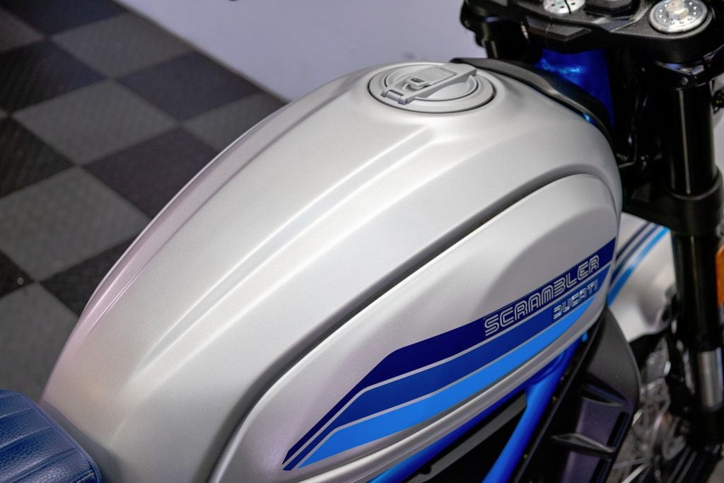 2019 DUCATI SCRAMBLER CAFE RACER RETRO FUN TO RIDE!!! - 22947069 - 13