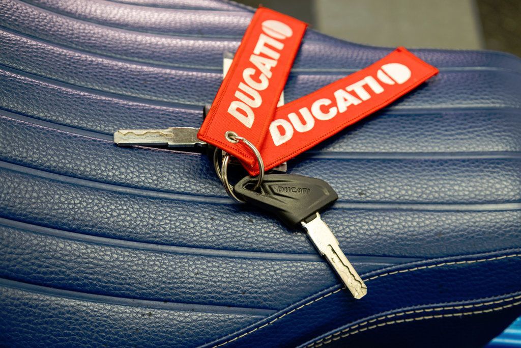 2019 DUCATI SCRAMBLER CAFE RACER RETRO FUN TO RIDE!!! - 22947069 - 24