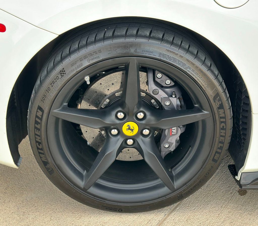 2019 Ferrari 488 GTB Coupe - 23036920 - 32