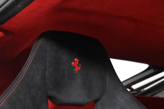 2019 Ferrari 488 Pista Coupe - 22996592 - 19