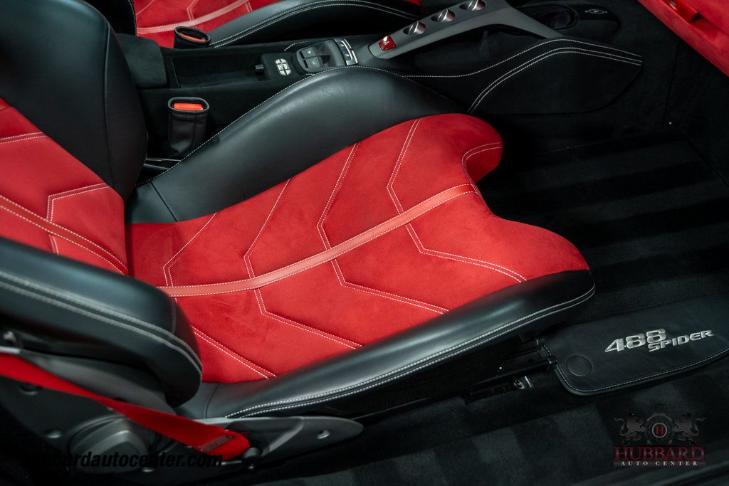 2019 Ferrari 488 Spider Convertible - 23062728 - 28