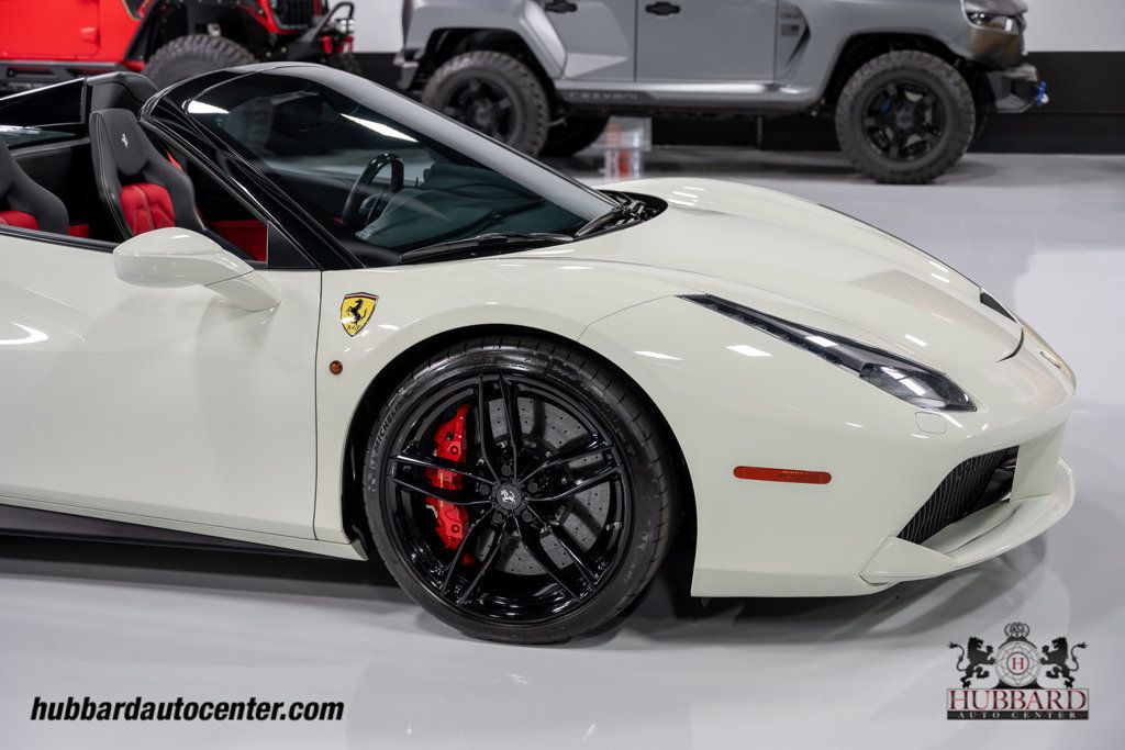 2019 Ferrari 488 Spider Convertible - 23062728 - 41