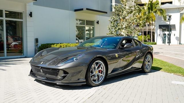 2019 Ferrari 812 Superfast Coupe - 22767367 - 1