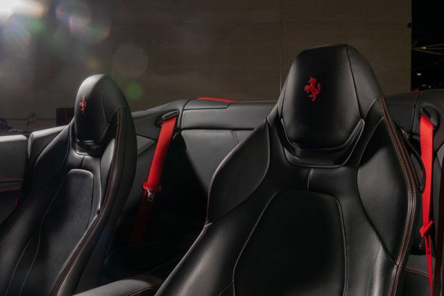 2019 Ferrari Portofino Convertible - 22964619 - 16