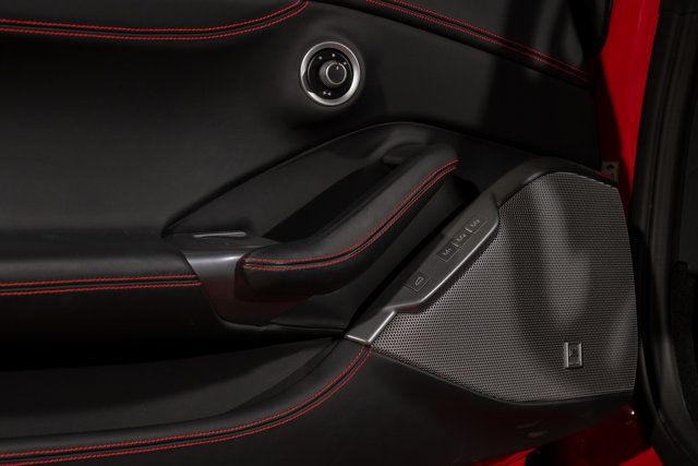 2019 Ferrari Portofino Convertible - 22964619 - 25