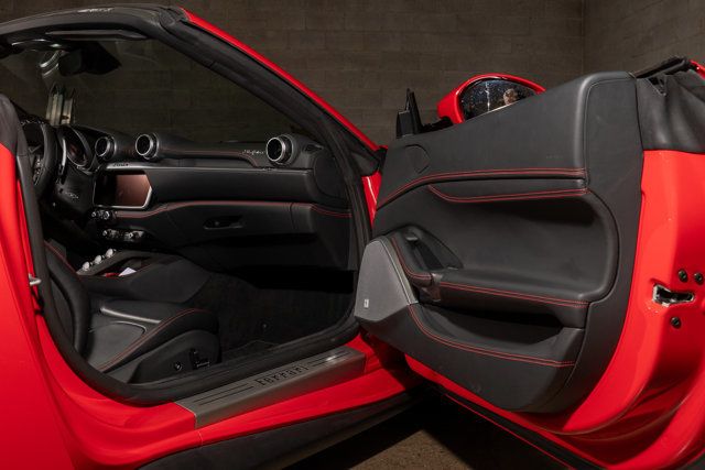 2019 Ferrari Portofino Convertible - 22964619 - 26
